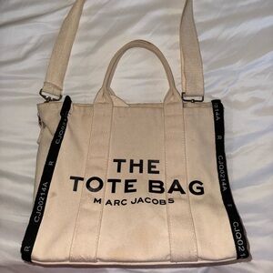 Marc Jacobs The Tote Bag